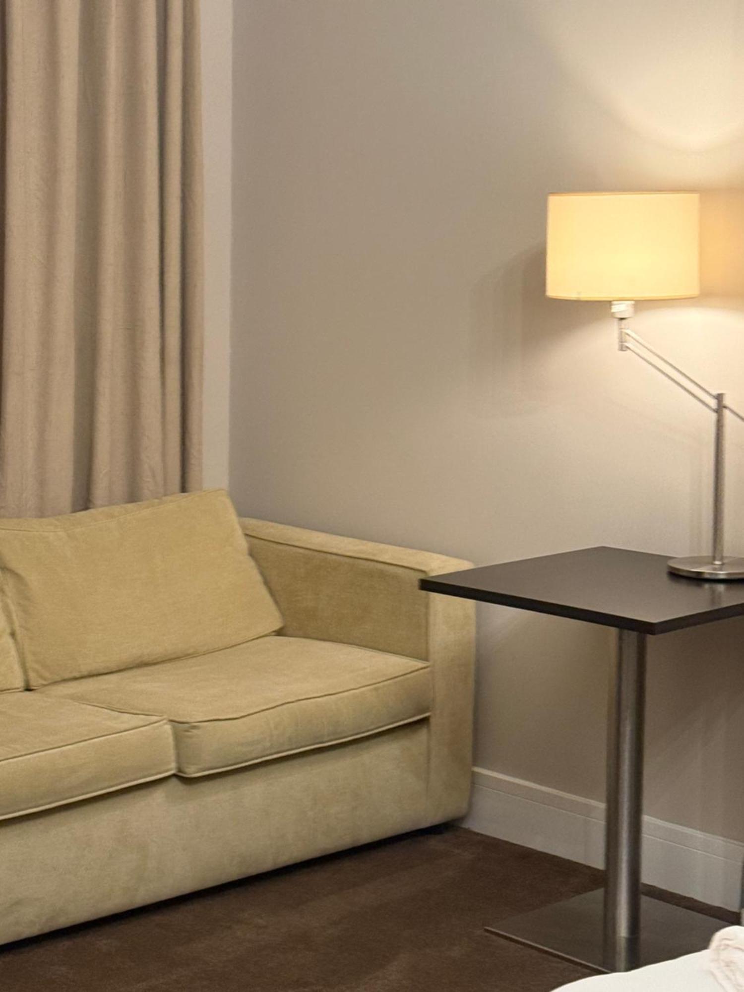Green Ariana Hotel - Near Wembley And Central Лондон Экстерьер фото