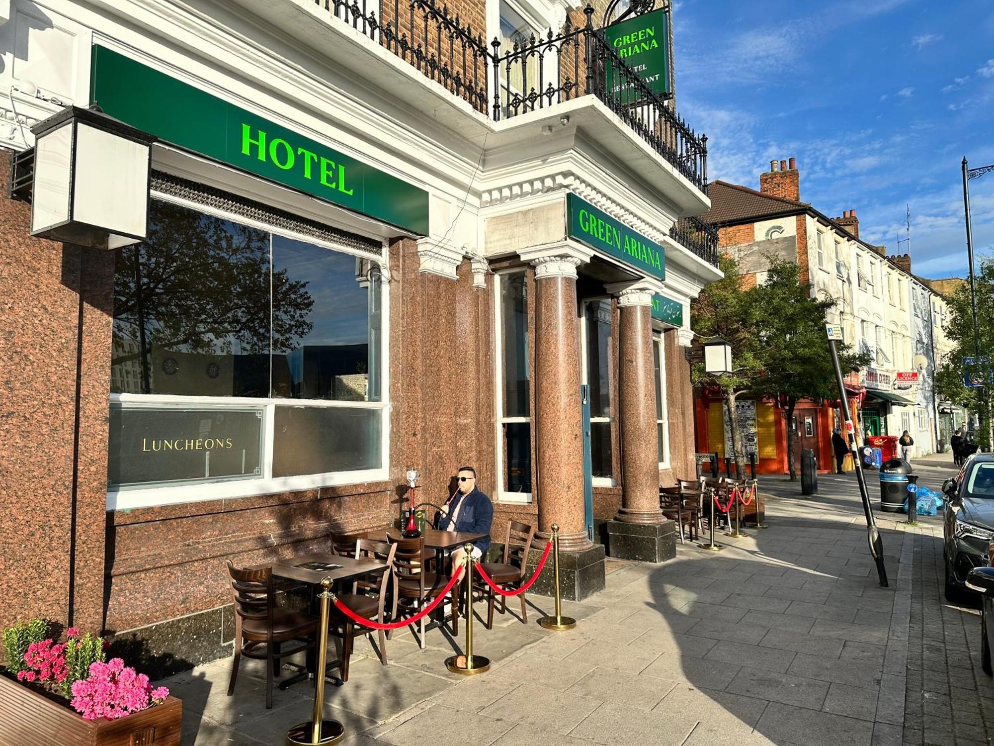 Green Ariana Hotel - Near Wembley And Central Лондон Экстерьер фото